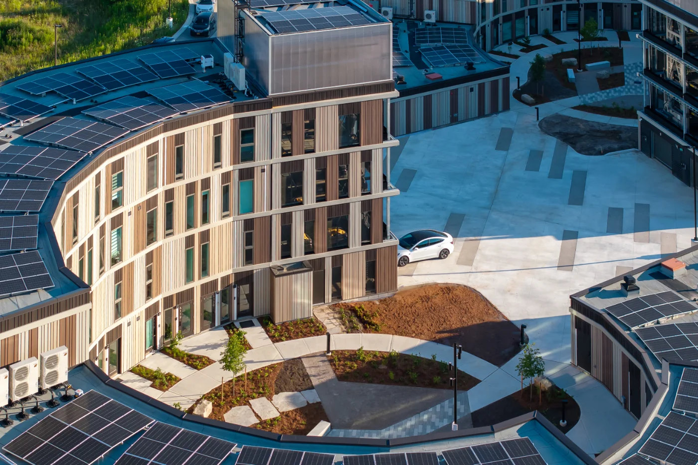 London’s EVE Park, Where All Homes Are Powered By The Sun