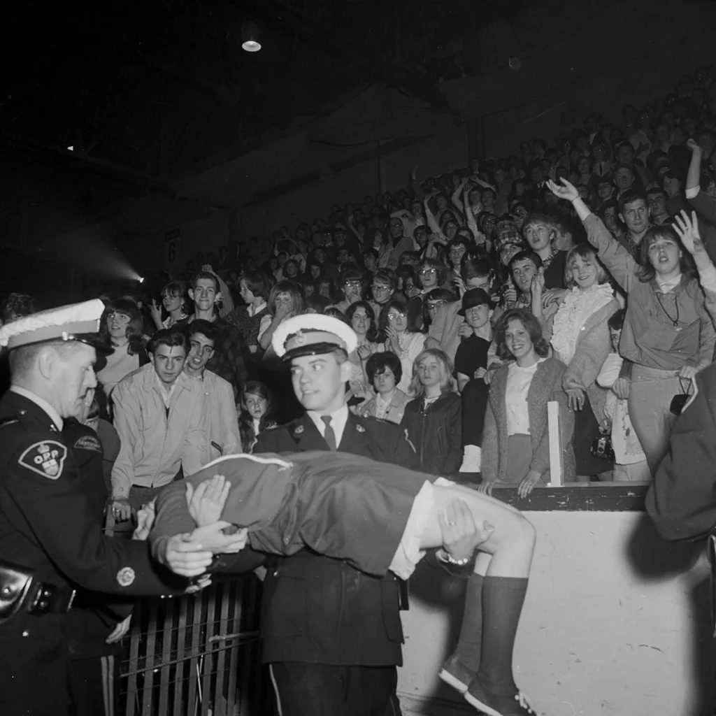 Ontario Provincial Police (OPP) carrying out a struggling teenager