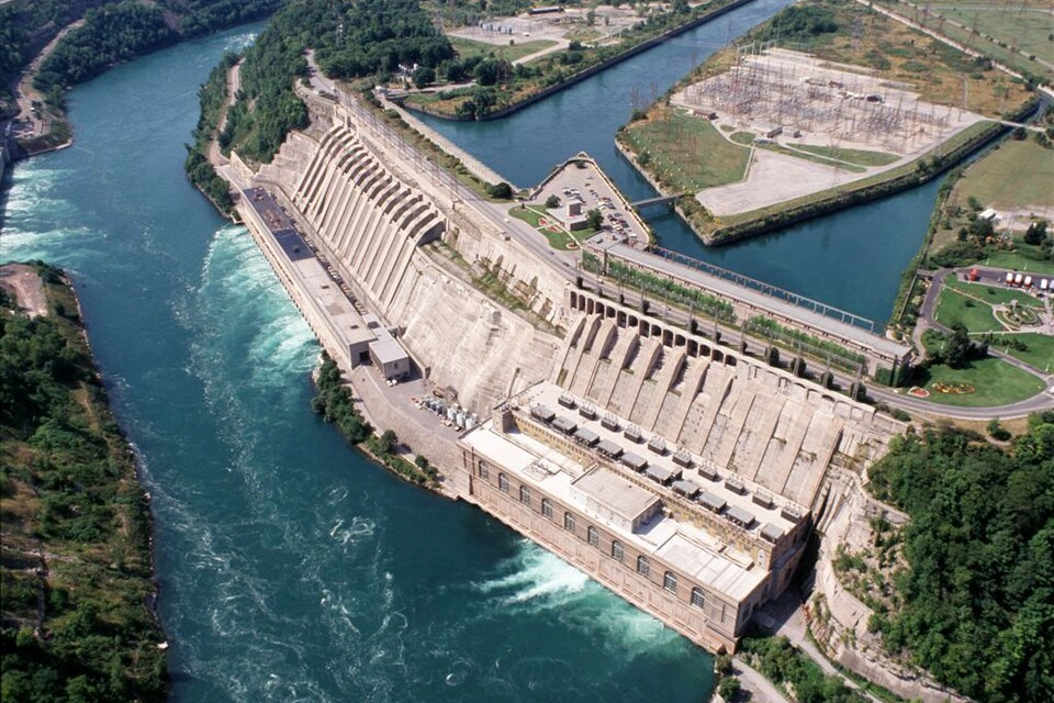 A Former London Mayor Built the Largest Hydro-Electric Dam in the World