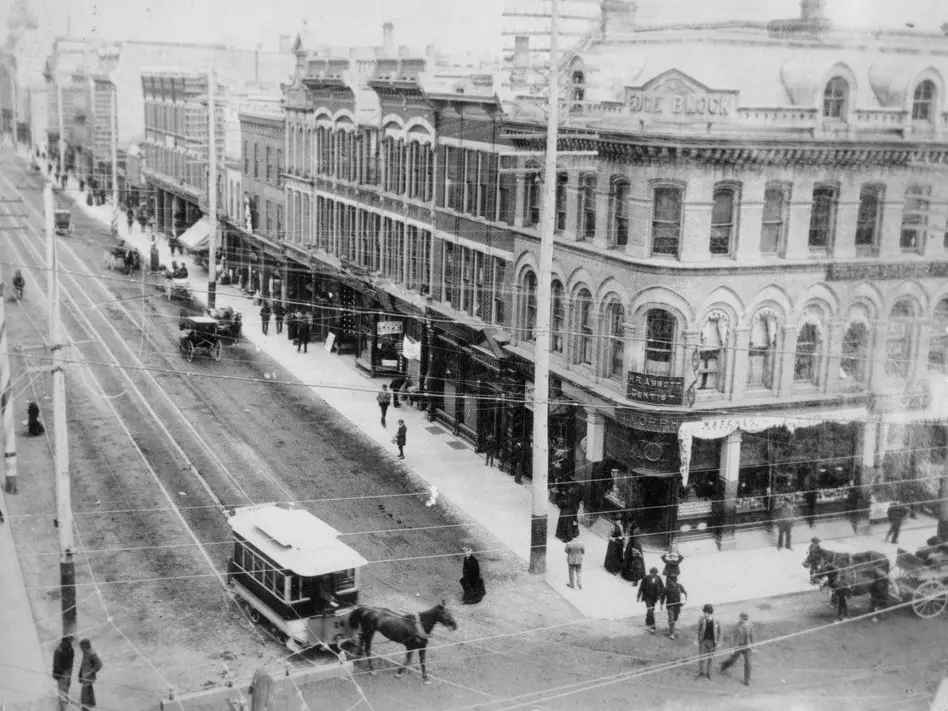 Looking down on a horse-drawn streetcar at Dundas and Richmond Streets in 1883. 